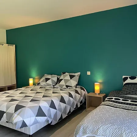 Semesterbostad Ferme Renovee Avec Etang Prive, Animaux Acceptes - Fr-1-489-389