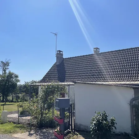 Semesterbostad Ferme Renovee Avec Etang Prive, Animaux Acceptes - Fr-1-489-389 Isle-et-Bardais